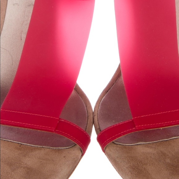 Burberry red heeled sandals - Picture 5 of 11